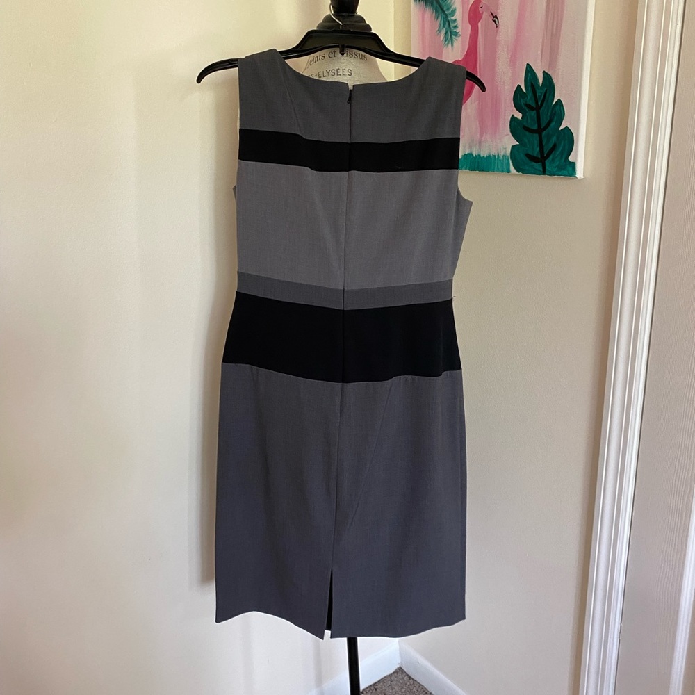Dress - Picture 4 of 4
